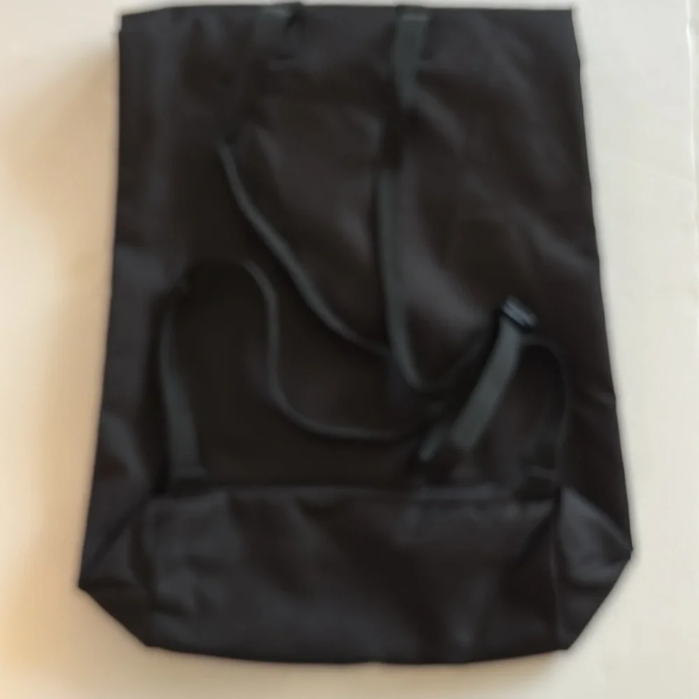 On Cloud Unisex Black Running Ambassador Backpack